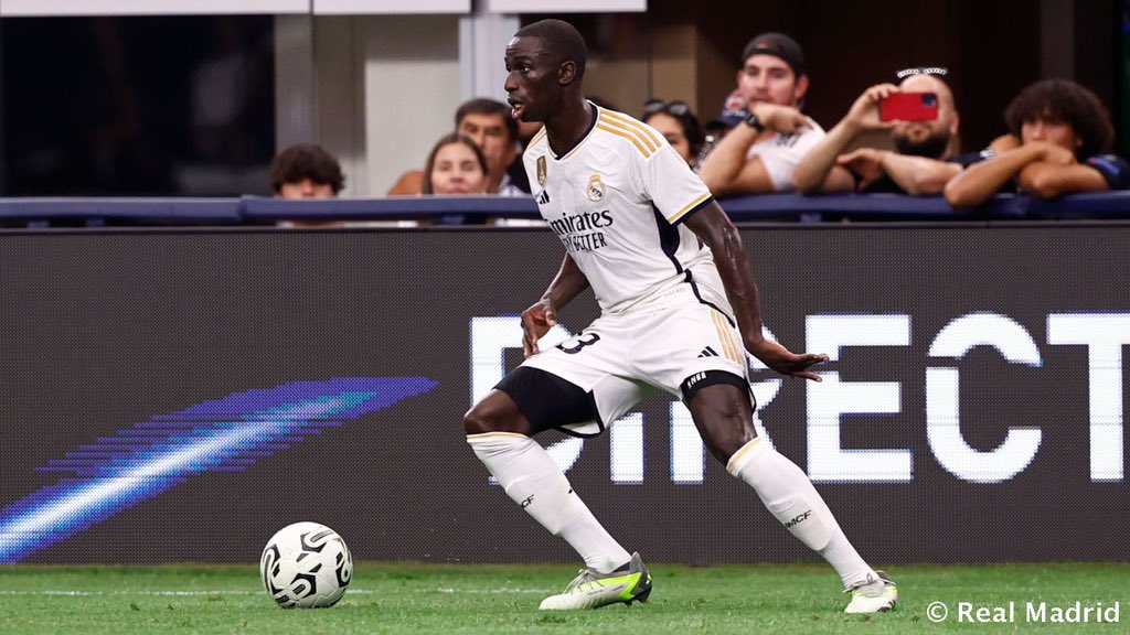 ميندي، سيبايوس، ريال مدريد
