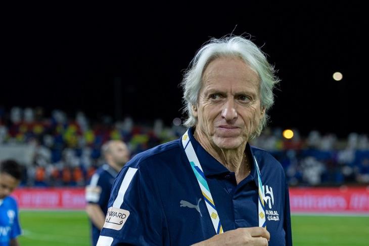 جيسوس، الهلال