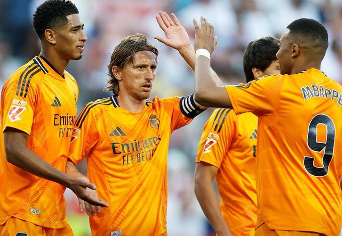 أهداف ريال مدريد وإشبيلية (2-0)