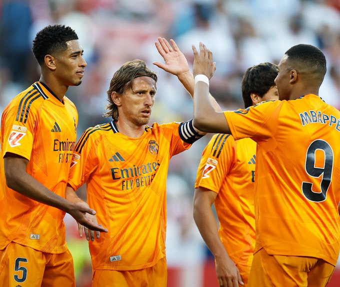 أهداف ريال مدريد وإشبيلية (2-0)