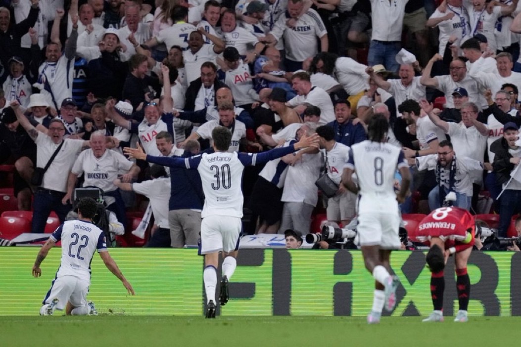 توتنهام، مانشستر يونايتد، الدوري الأوروبي