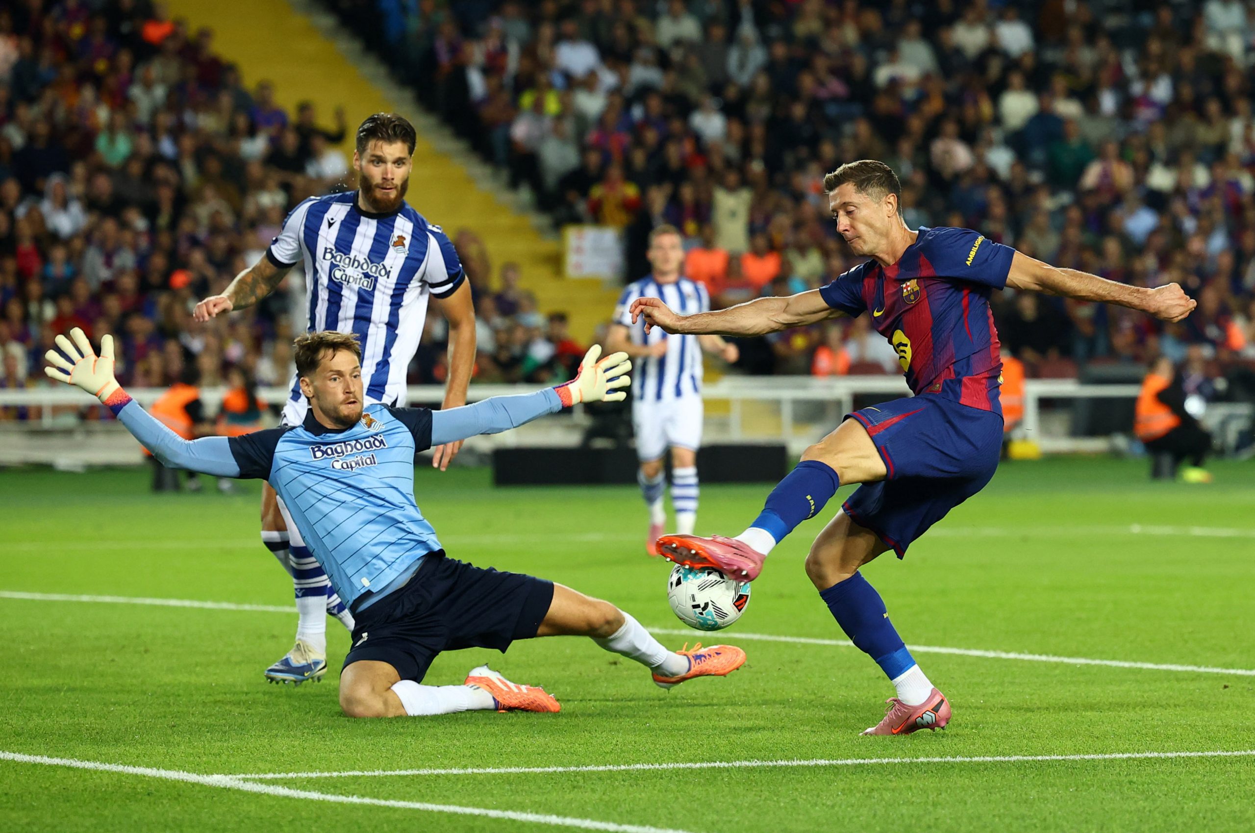 ملخص مباراة برشلونة وسوسيداد (2-1)