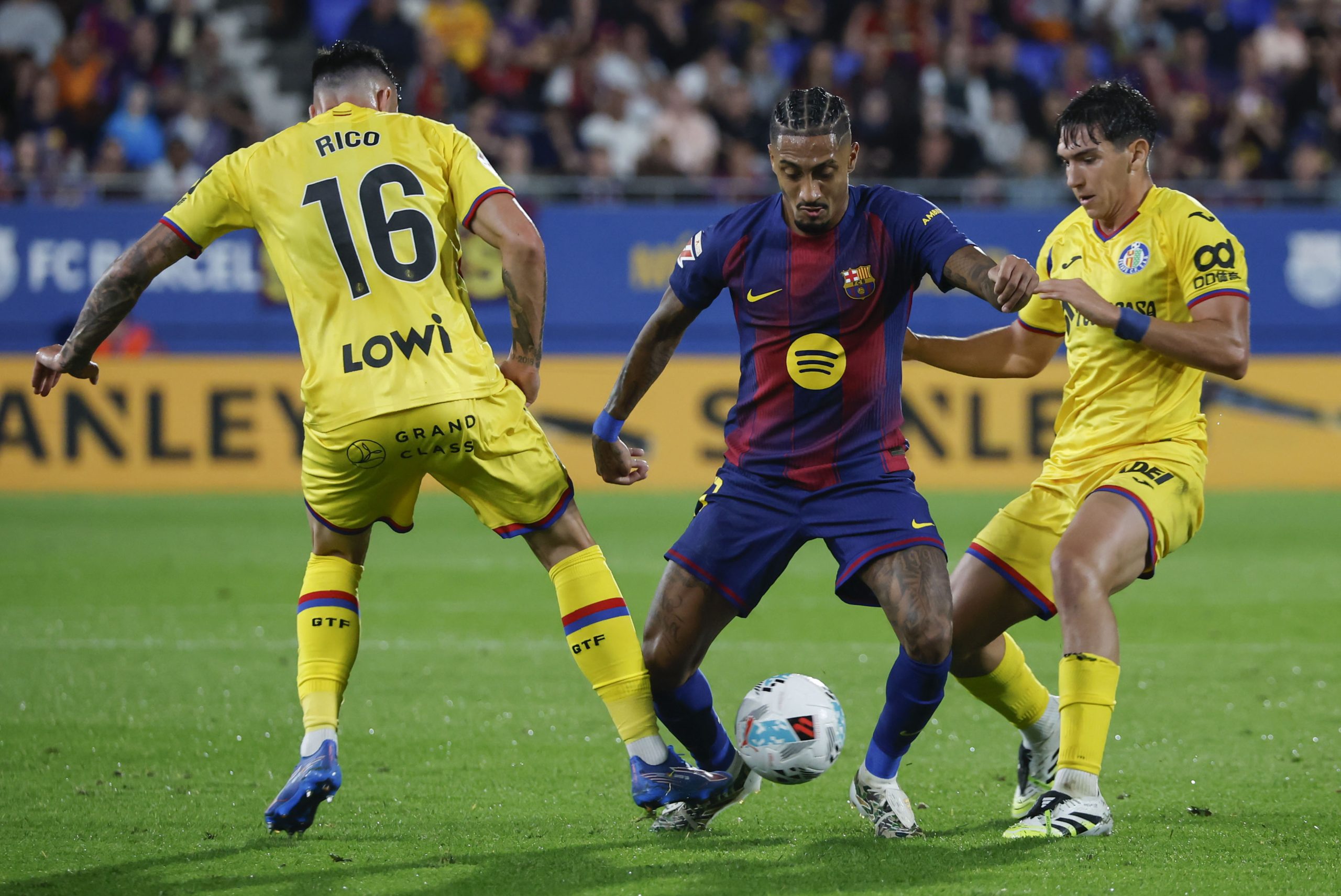 ملخص مباراة برشلونة وخيتافي (3-0)