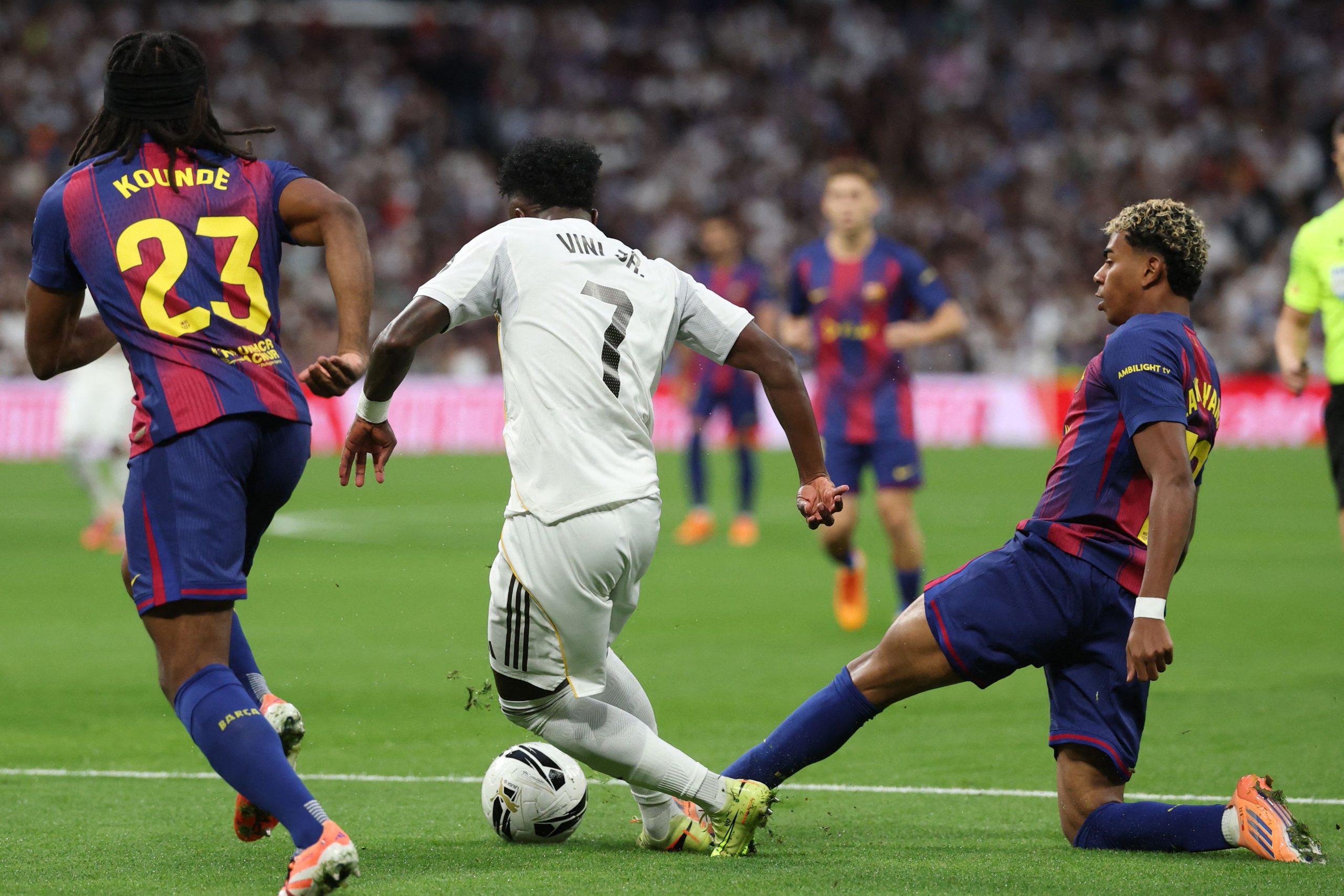 فينيسيوس، الكلاسيكو، يامال