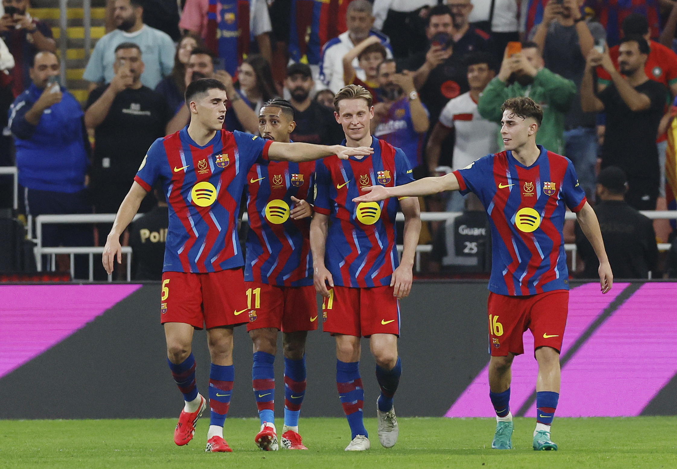 برشلونة