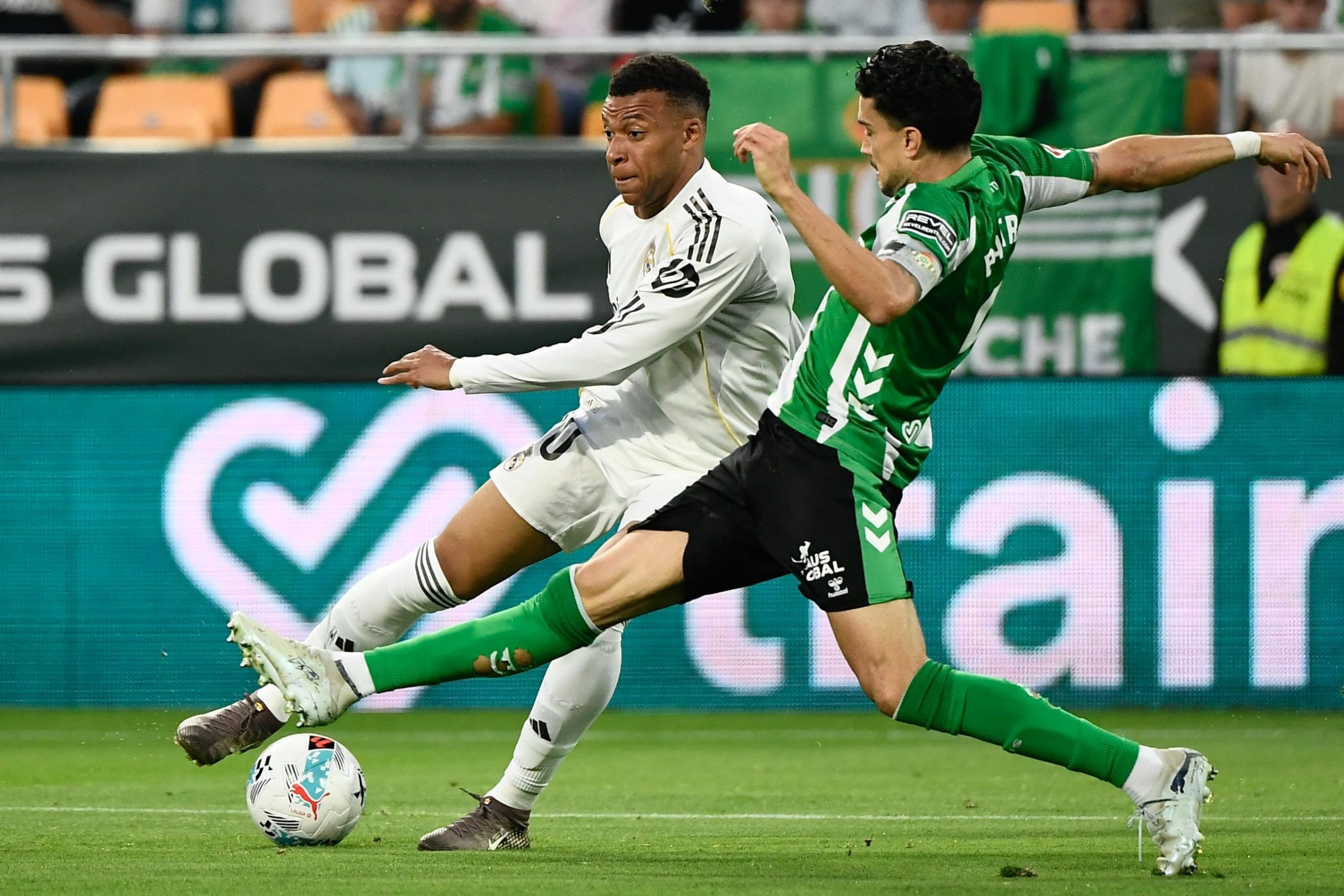 ريال مدريد وبيتيس