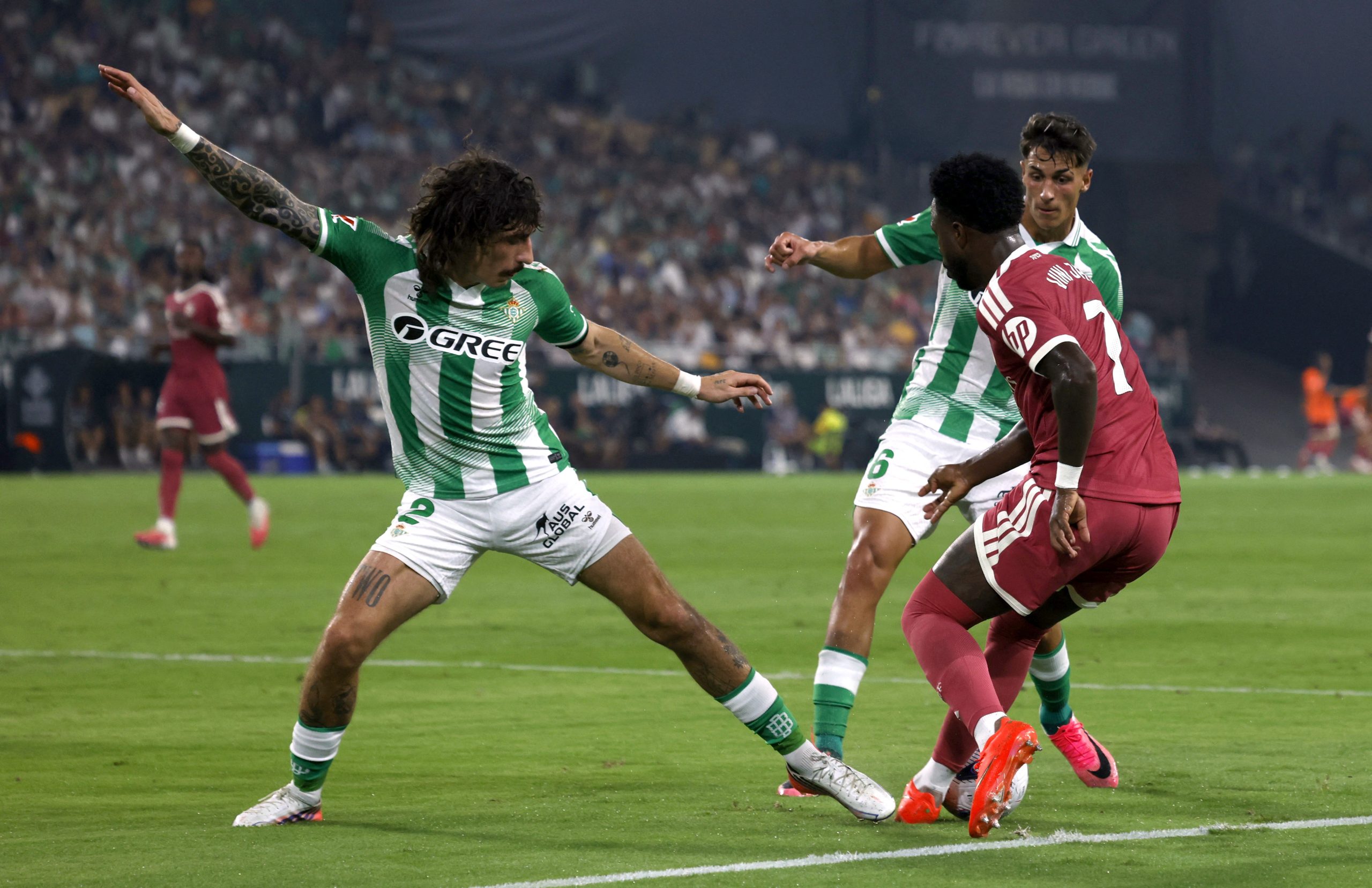 ريال مدريد وبيتيس
